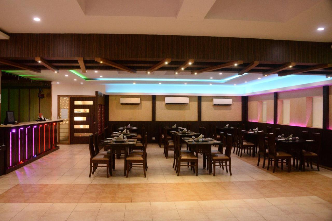 Vasco Residency Hotel Vāsco Da Gāma Екстериор снимка